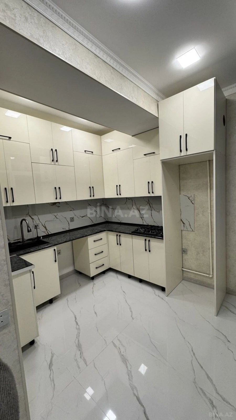 Satılır 3 otaqlı mənzil 85 m²