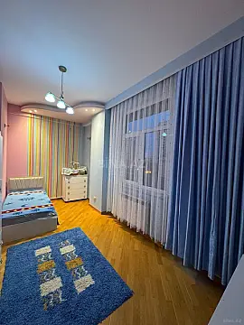 Satılır 3 otaqlı mənzil 110 m²