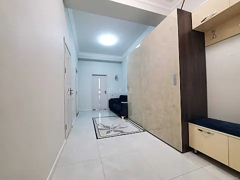 Kirayə verilir 2 otaqlı mənzil 80 m² — Bakı, 5-ci mikrorayon 2 otaq 80.00 m²