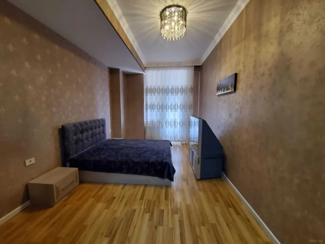Kirayə verilir 2 otaqlı mənzil 80 m²