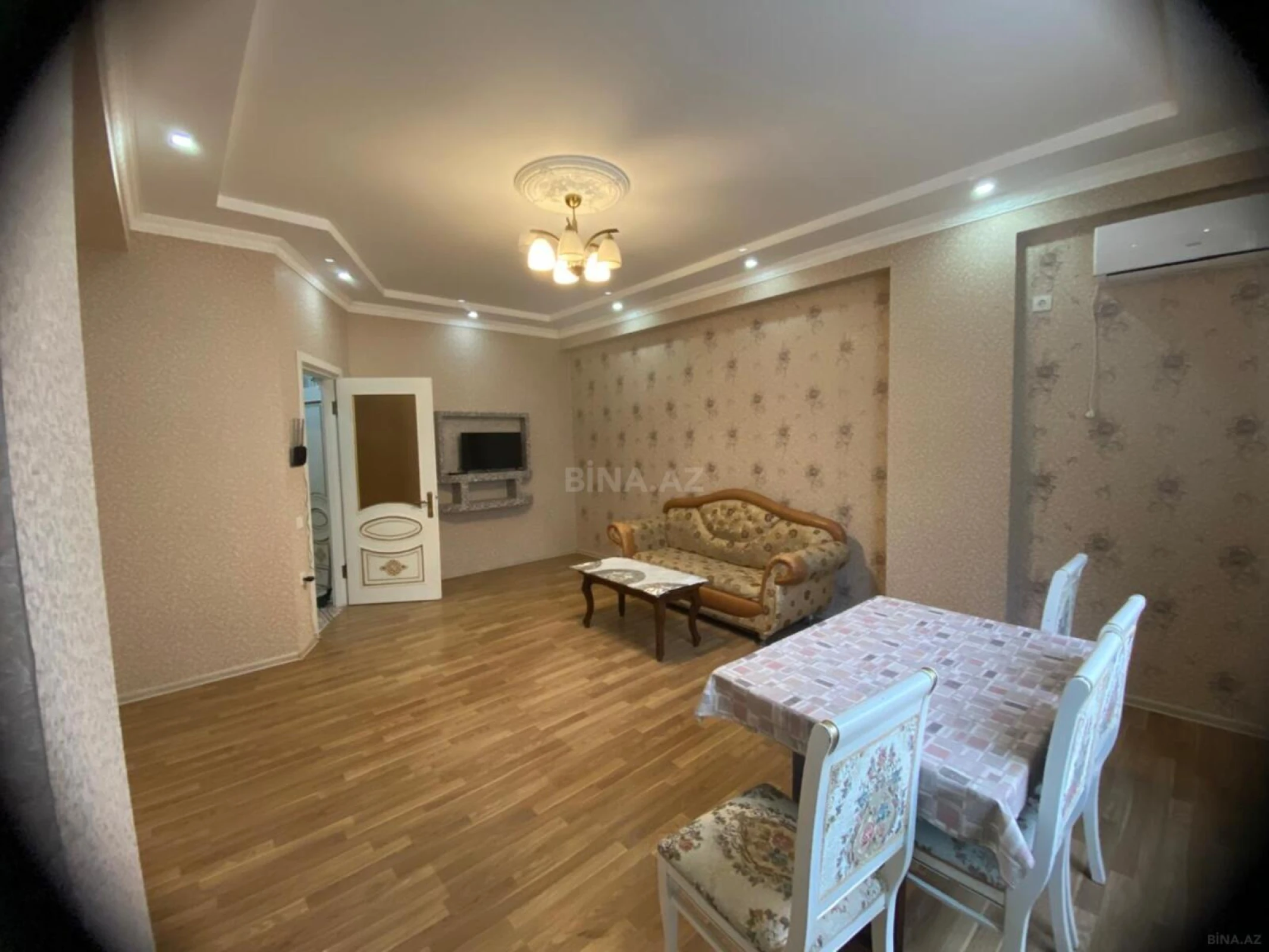 Kirayə verilir 2 otaqlı mənzil 65 m²