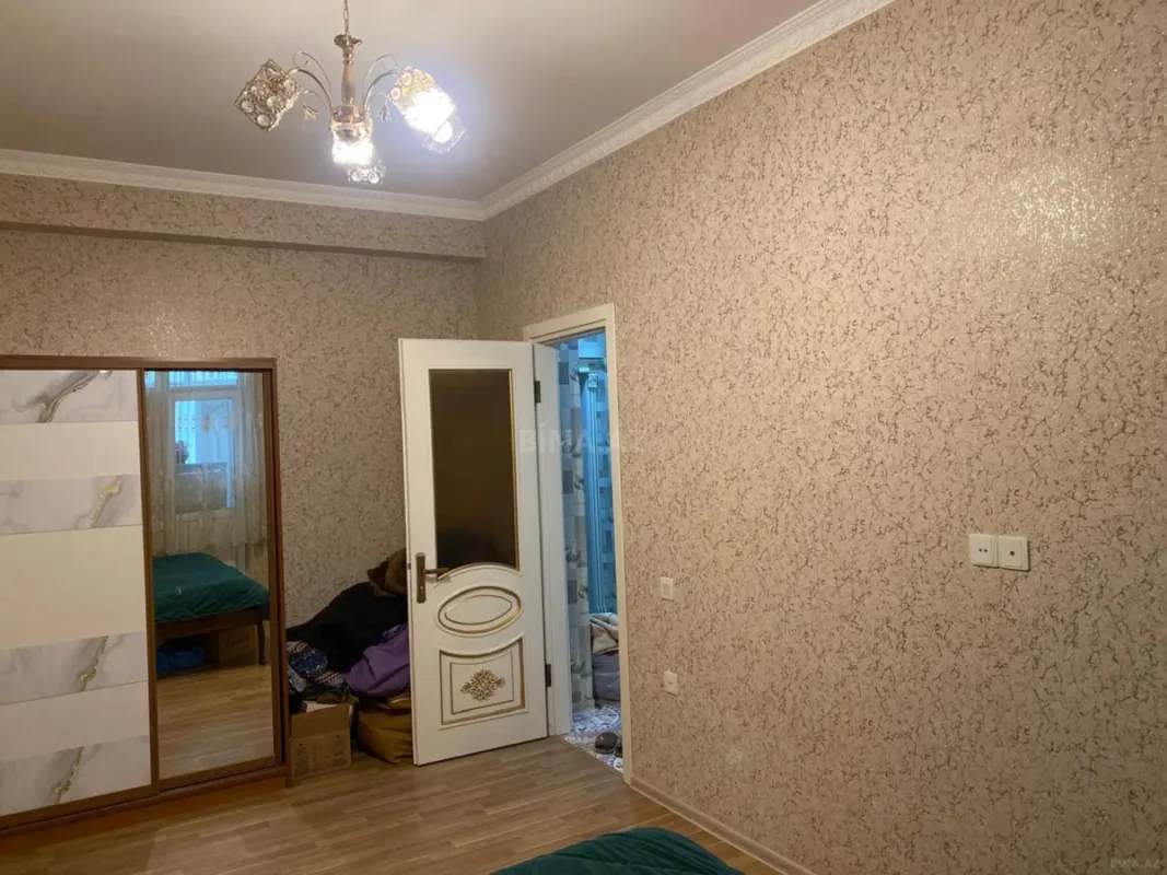 Kirayə verilir 2 otaqlı mənzil 65 m²