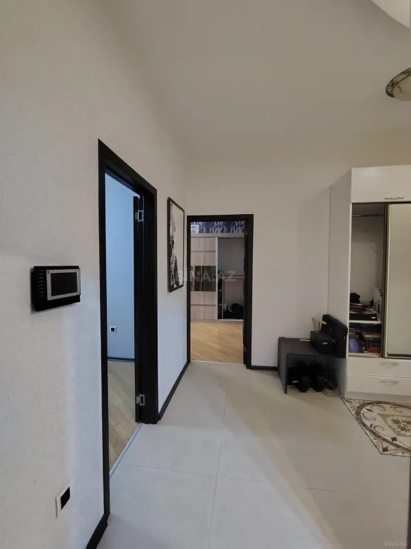 Satılır 3 otaqlı mənzil 97 m²