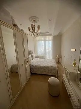 Satılır 3 otaqlı mənzil 89 m²
