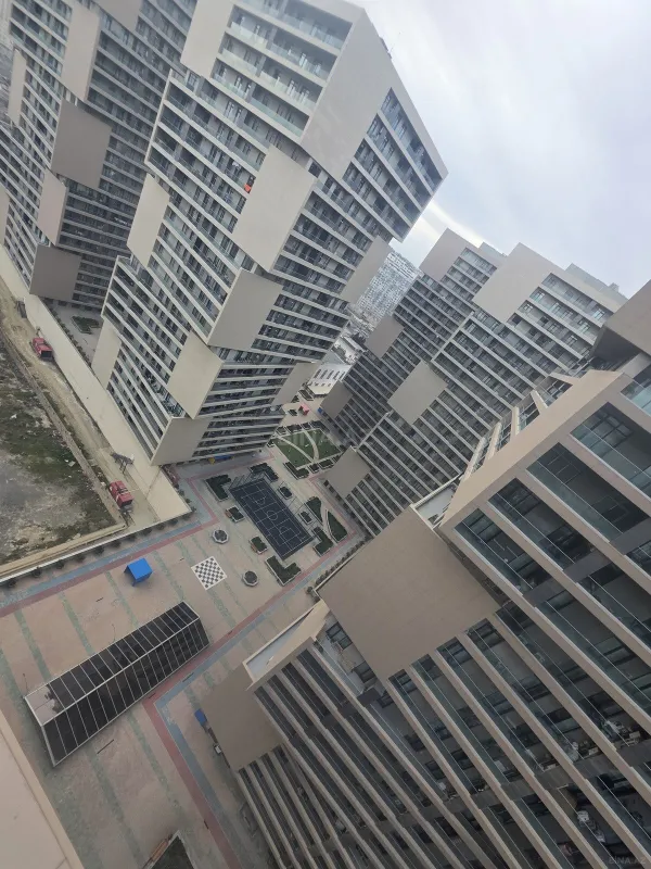 Satılır 3 otaqlı mənzil 148 m²