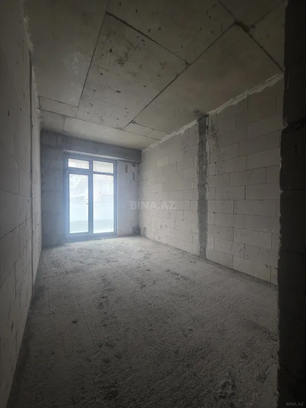 Satılır 3 otaqlı mənzil 148 m²