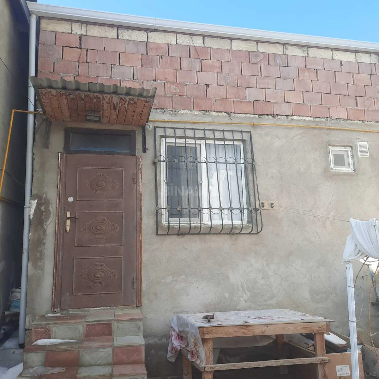 Satılır 2 otaqlı həyət evi 47.5 m²