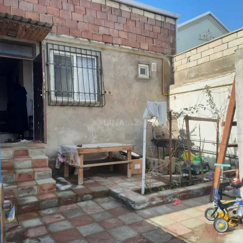Satılır 2 otaqlı həyət evi 47.5 m²