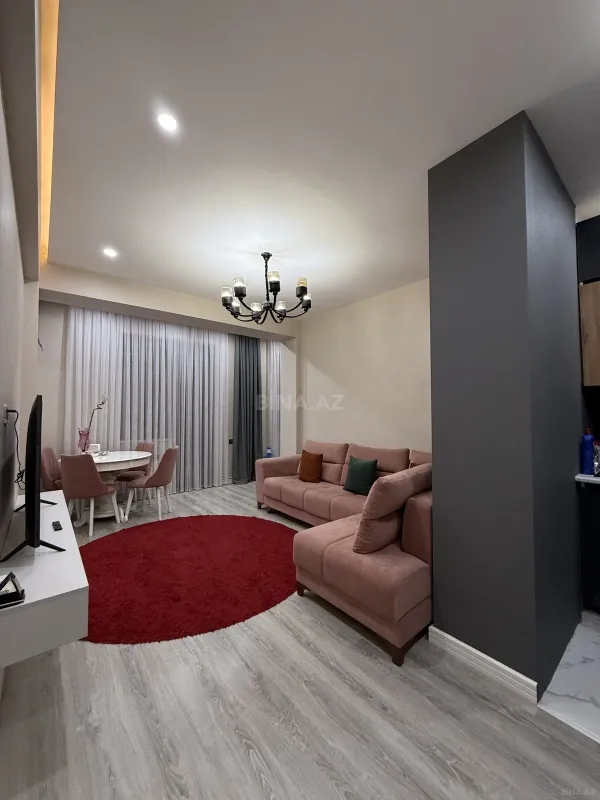 Satılır 2 otaqlı mənzil 72 m²