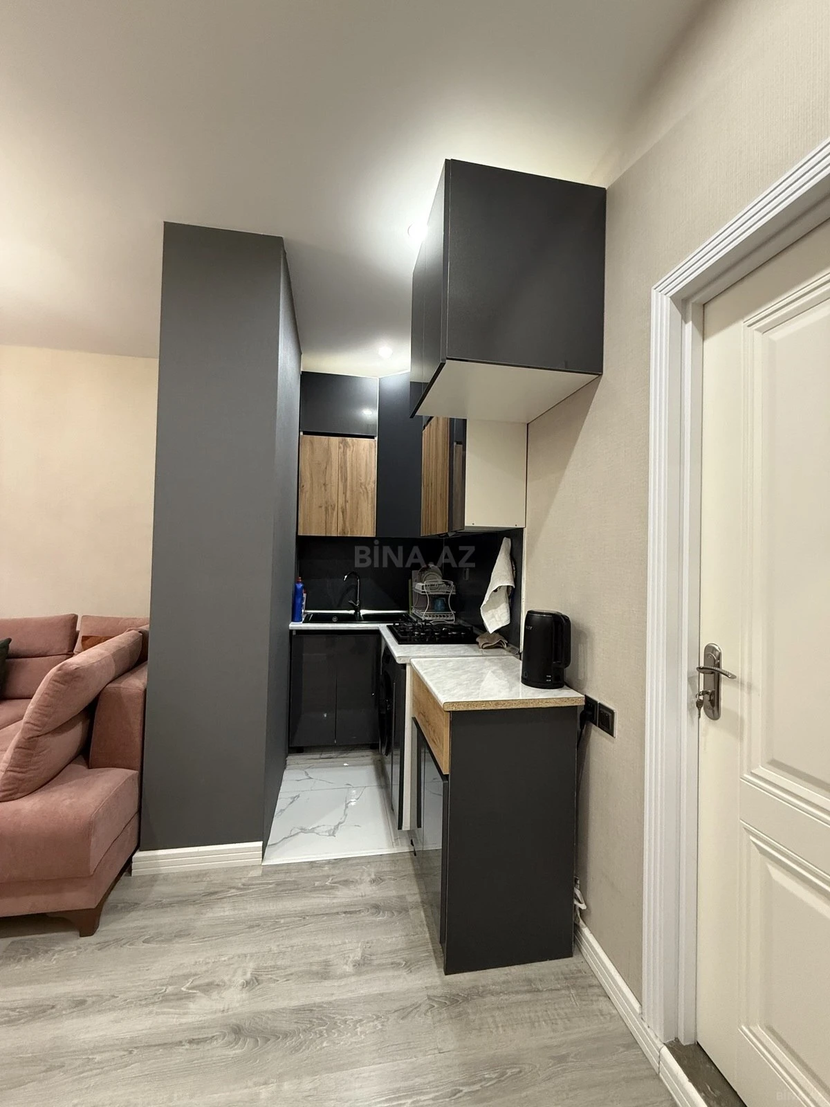 Satılır 2 otaqlı mənzil 72 m²