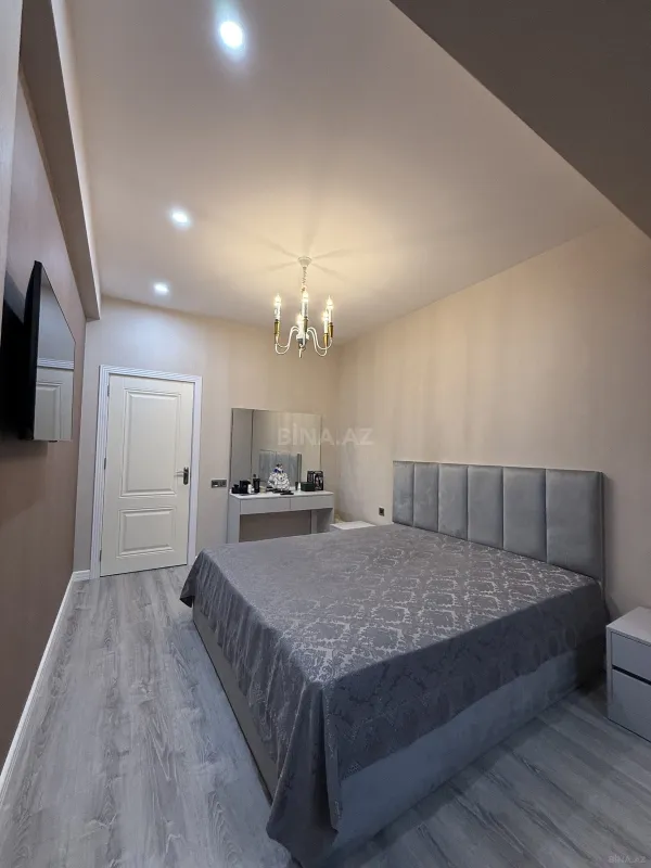 Satılır 2 otaqlı mənzil 72 m²