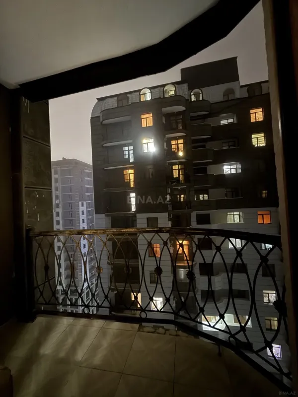 Satılır 2 otaqlı mənzil 72 m²