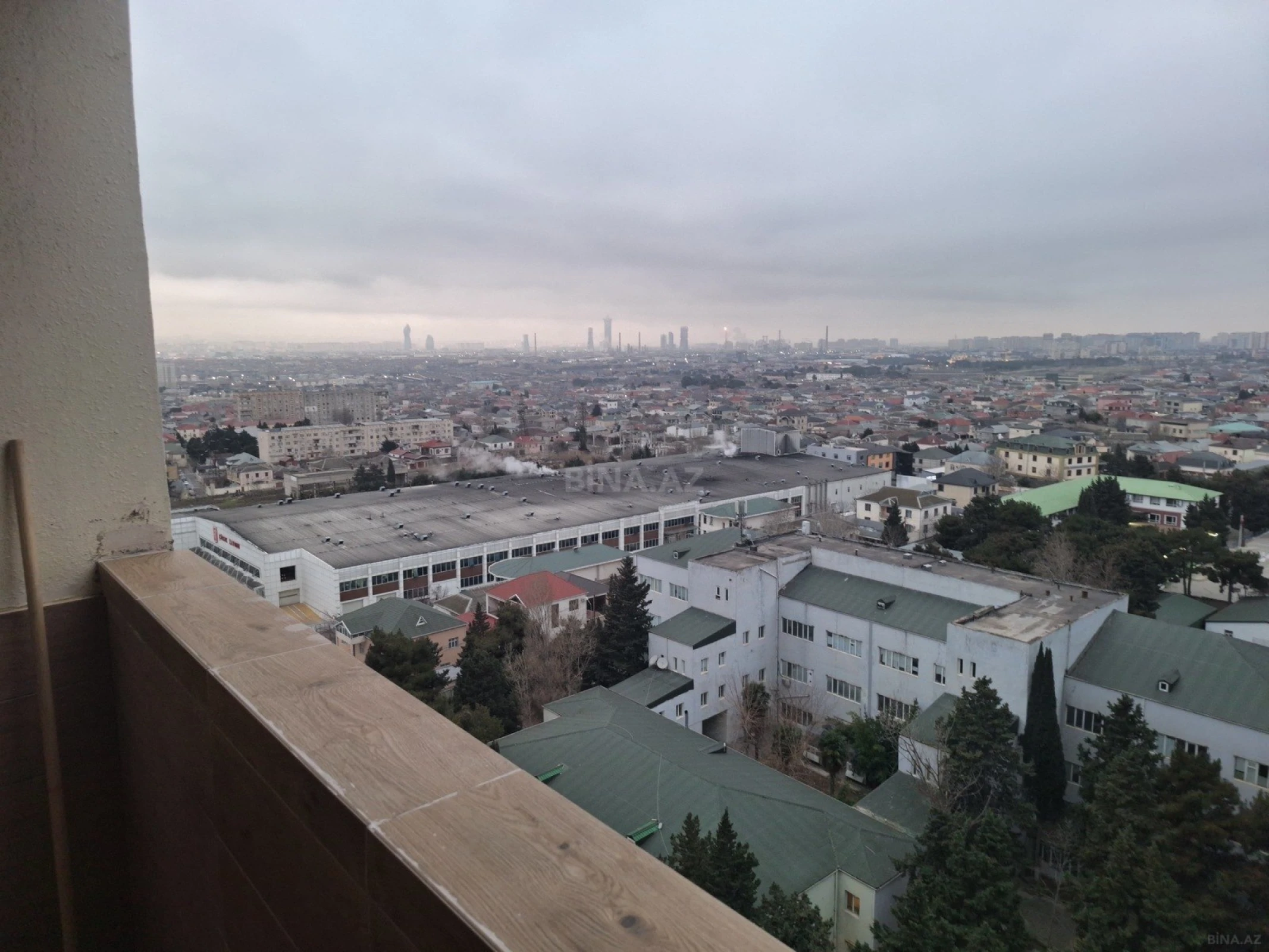 Satılır 3 otaqlı mənzil 125 m²