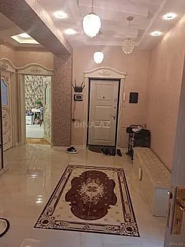 Satılır 3 otaqlı mənzil 125 m²