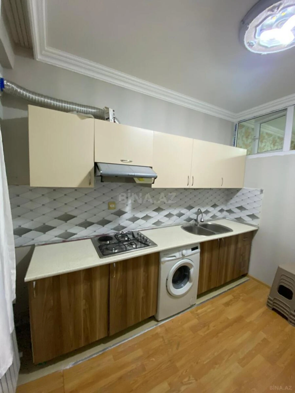 Kirayə verilir 2 otaqlı mənzil 65 m²