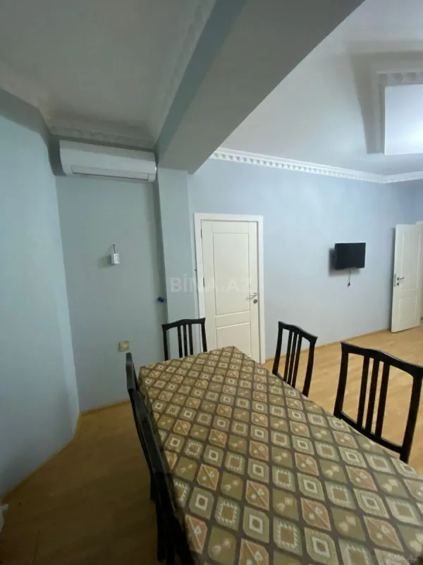 Kirayə verilir 2 otaqlı mənzil 65 m²