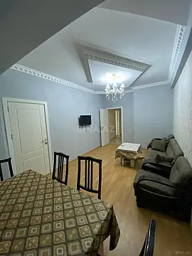 Kirayə verilir 2 otaqlı mənzil 65 m²