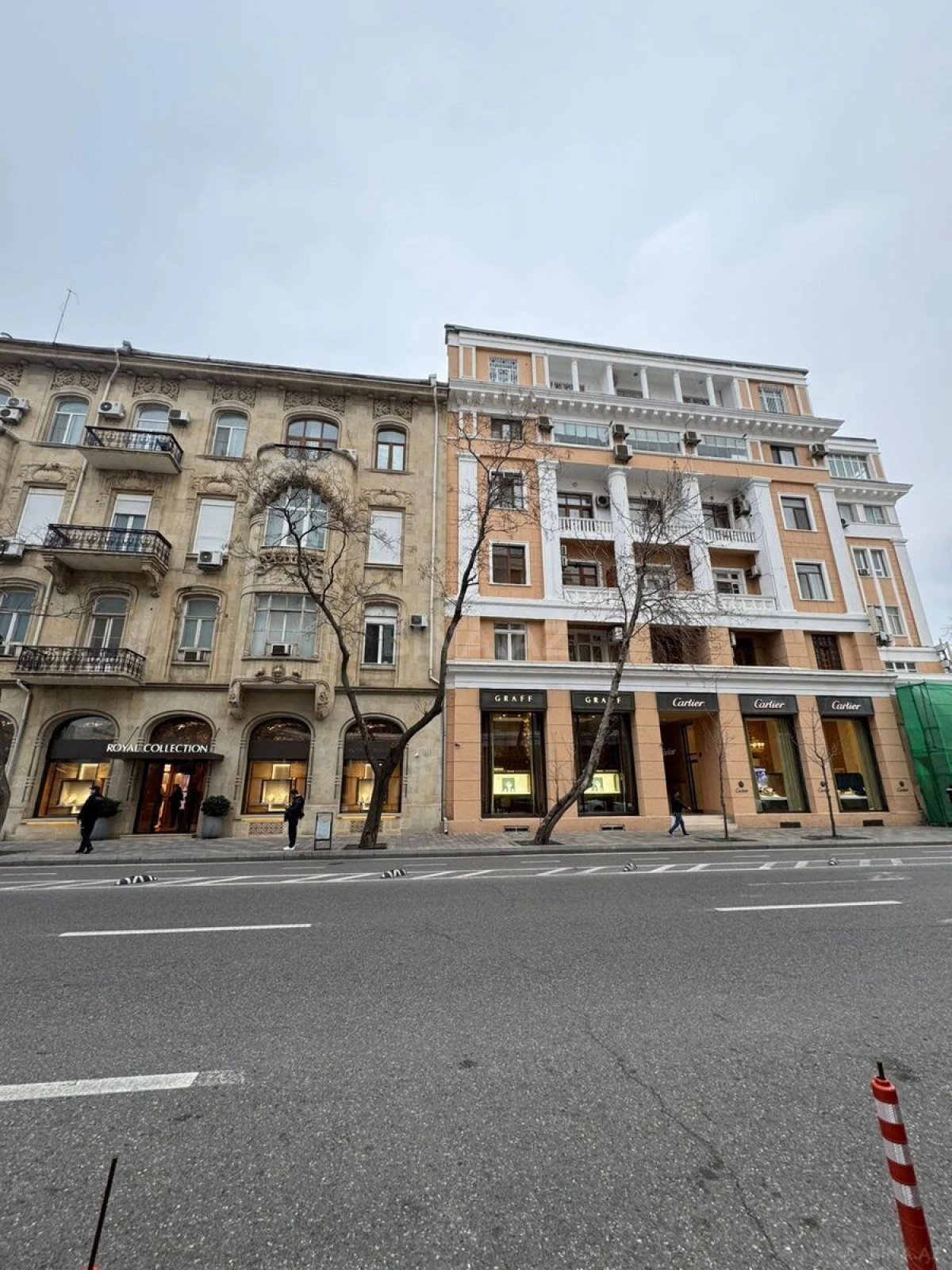 Satılır 3 otaqlı mənzil 102 m²