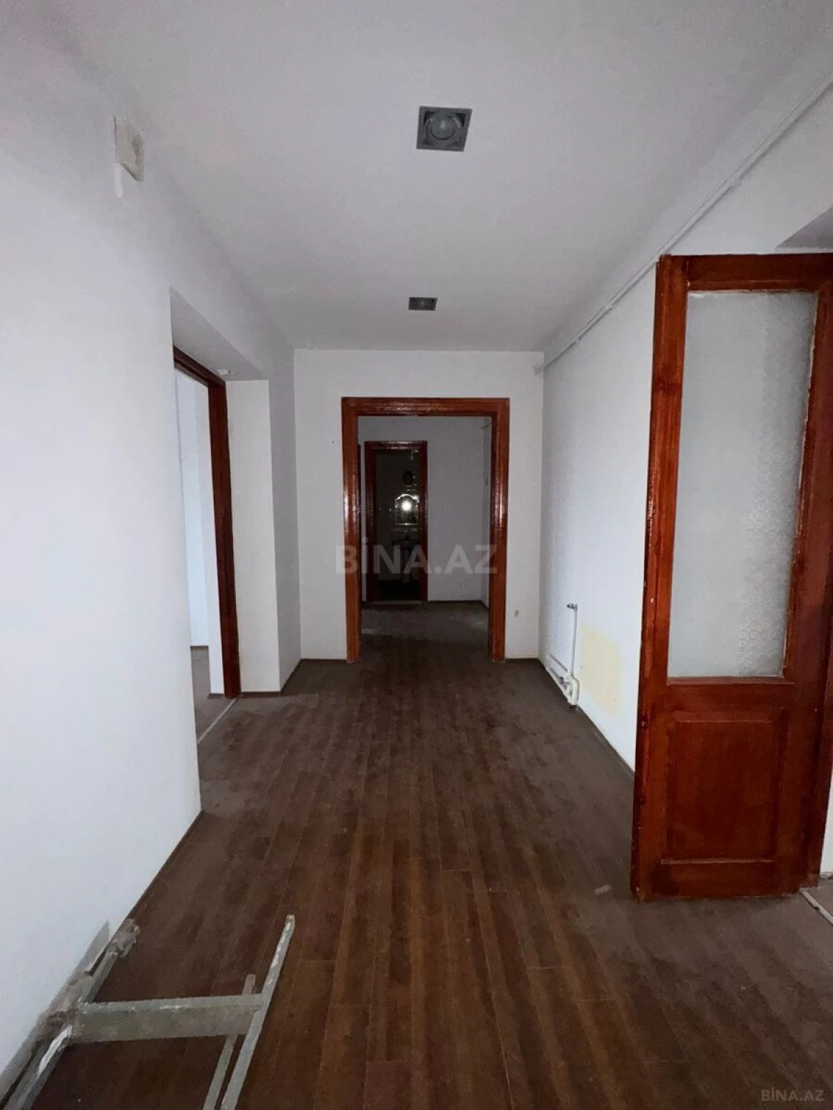 Satılır 3 otaqlı mənzil 102 m²