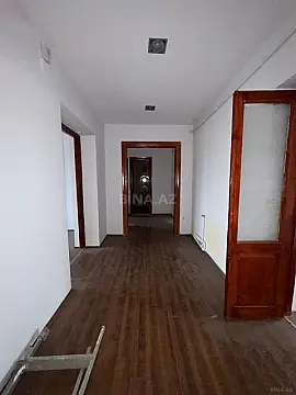 Satılır 3 otaqlı mənzil 102 m²