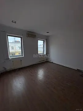 Satılır 3 otaqlı mənzil 102 m²
