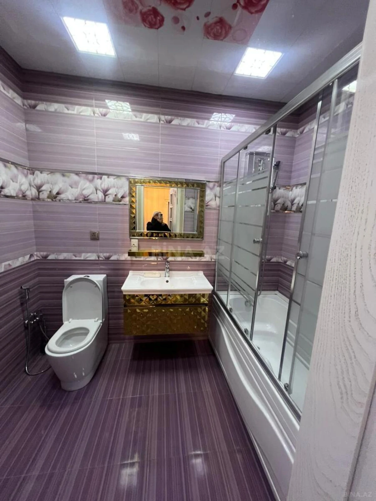 Kirayə verilir 2 otaqlı mənzil 92 m²