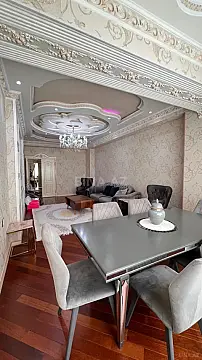 Satılır 4 otaqlı mənzil 168 m²