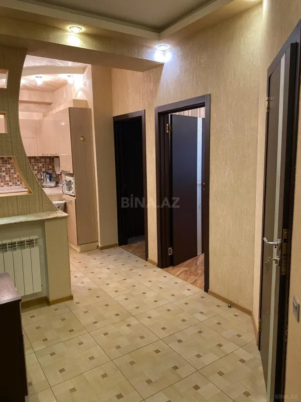 Kirayə verilir 2 otaqlı mənzil 80 m²