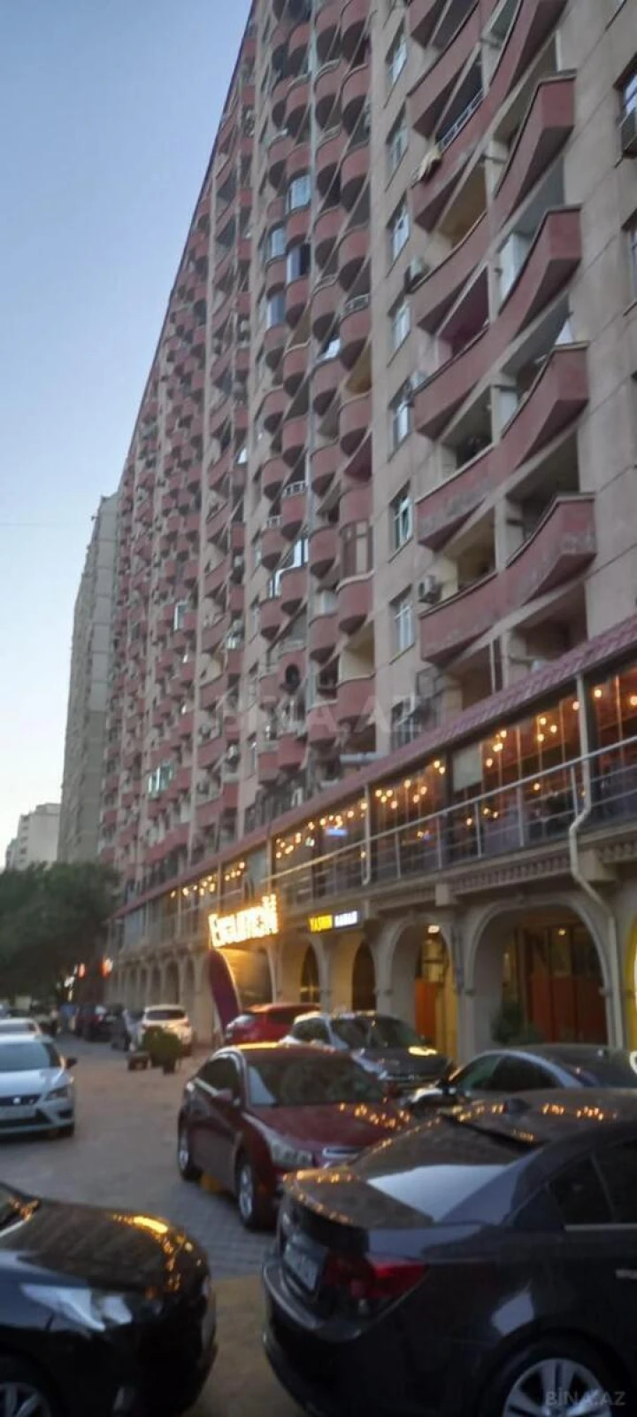 Kirayə verilir 2 otaqlı mənzil 80 m²