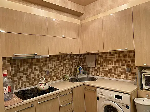 Kirayə verilir 2 otaqlı mənzil 80 m²