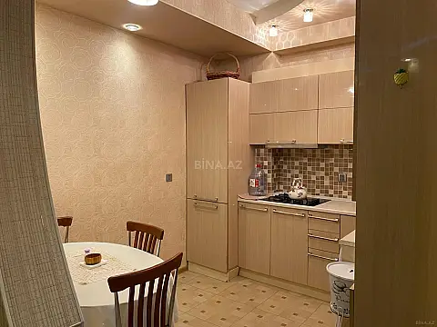 Kirayə verilir 2 otaqlı mənzil 80 m²