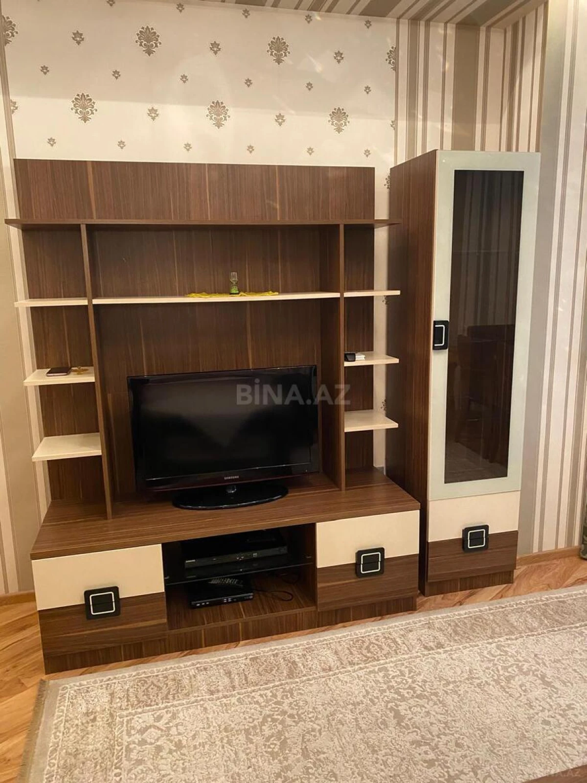 Kirayə verilir 2 otaqlı mənzil 80 m²