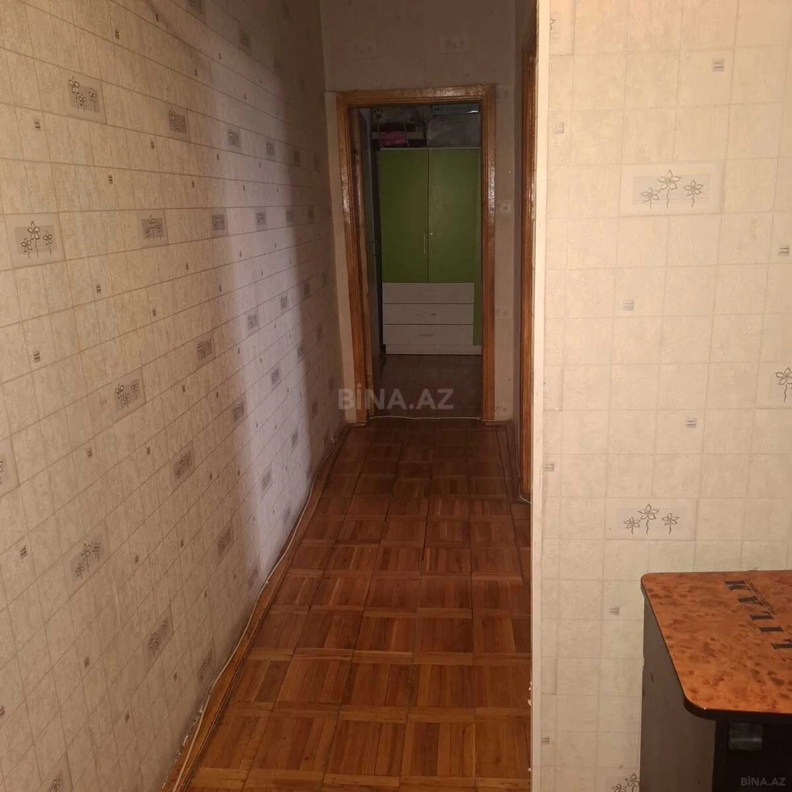 Satılır 4 otaqlı mənzil 93 m²