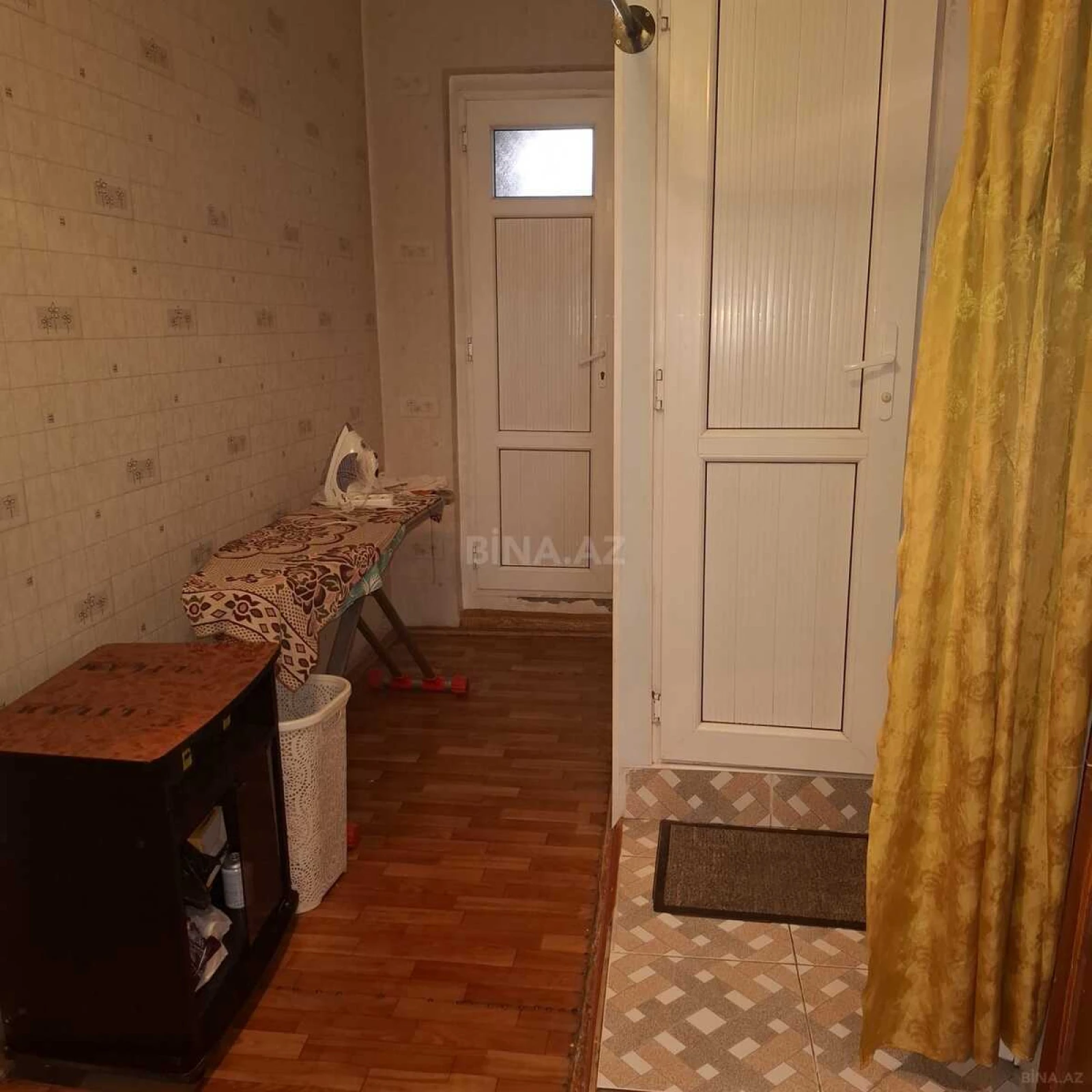 Satılır 4 otaqlı mənzil 93 m²