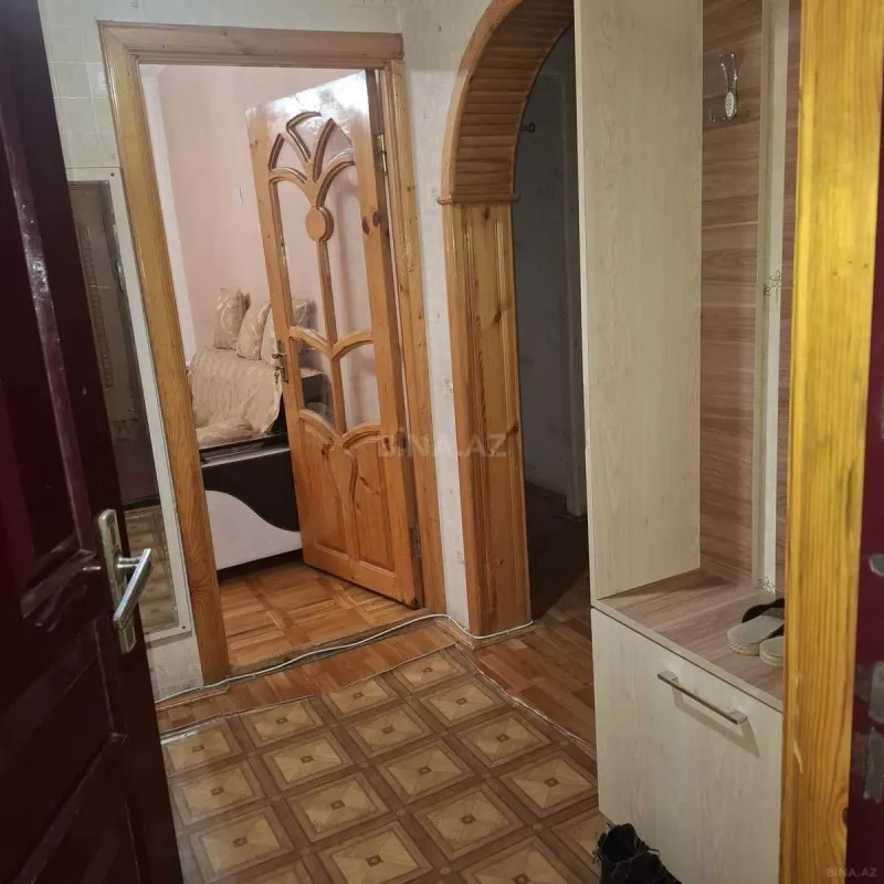 Satılır 4 otaqlı mənzil 93 m²