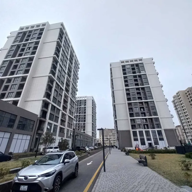 Satılır 2 otaqlı mənzil 117.2 m²