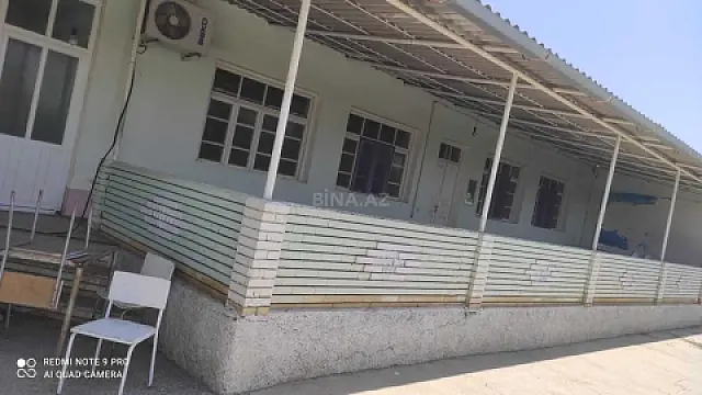 Satılır 4 otaqlı həyət evi 200 m²