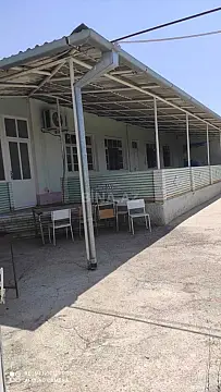 Satılır 4 otaqlı həyət evi 200 m²