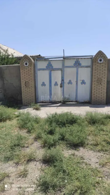 Satılır 4 otaqlı həyət evi 200 m²