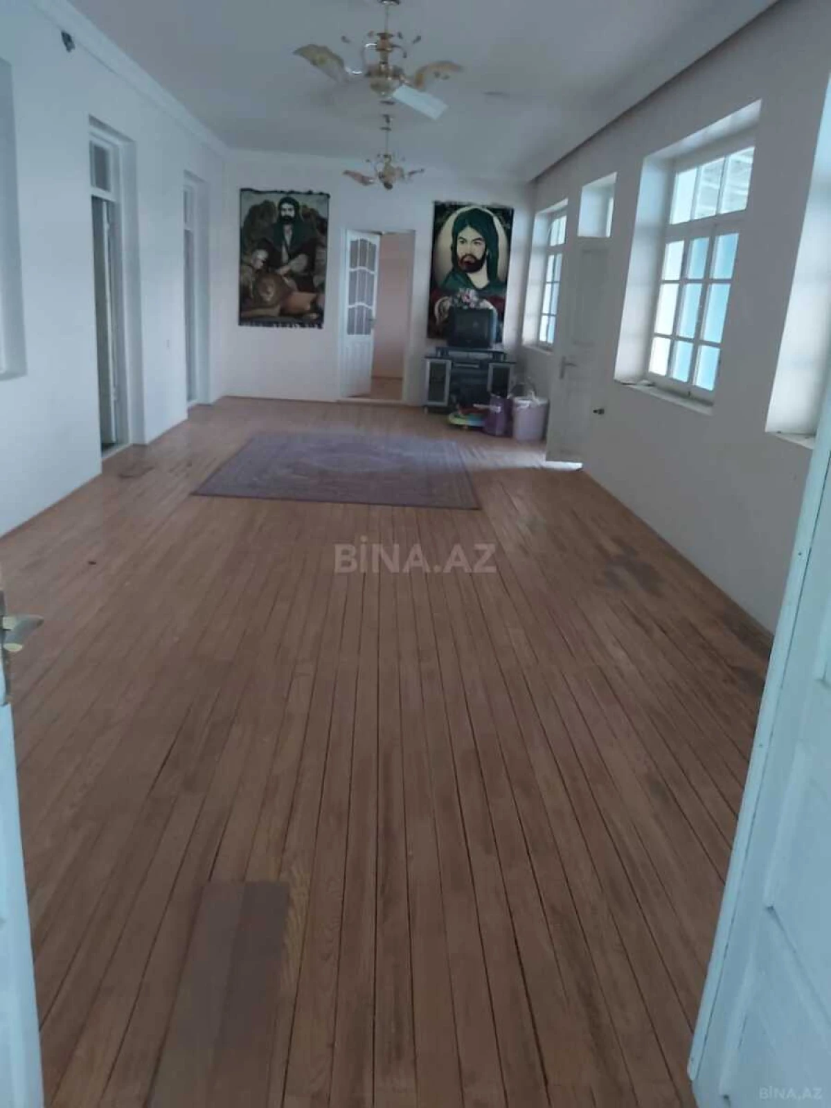 Satılır 4 otaqlı həyət evi 200 m²