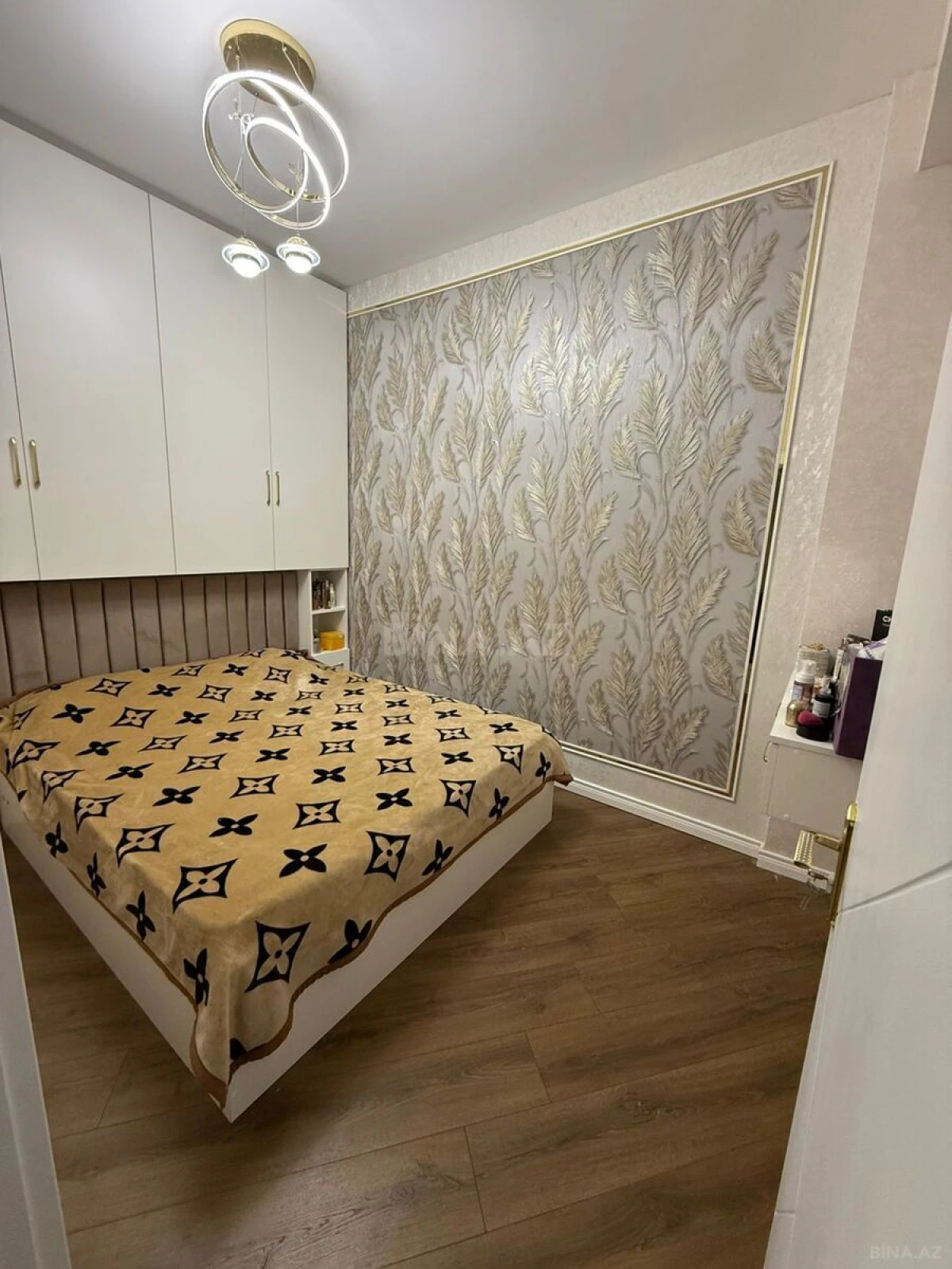 Satılır 3 otaqlı mənzil 70 m²