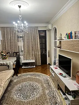 Satılır 2 otaqlı mənzil 50 m²