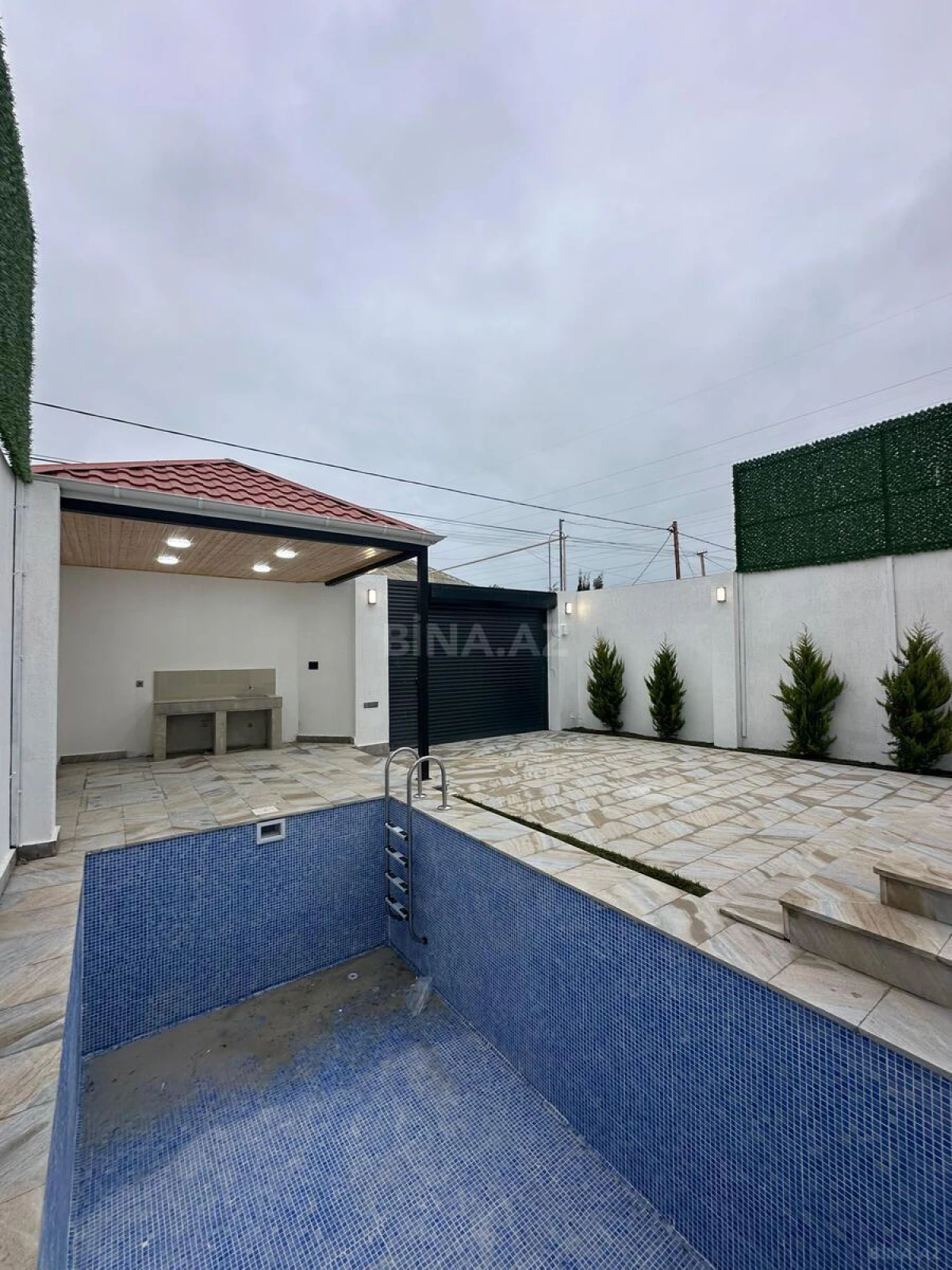 Satılır 4 otaqlı həyət evi 150 m²