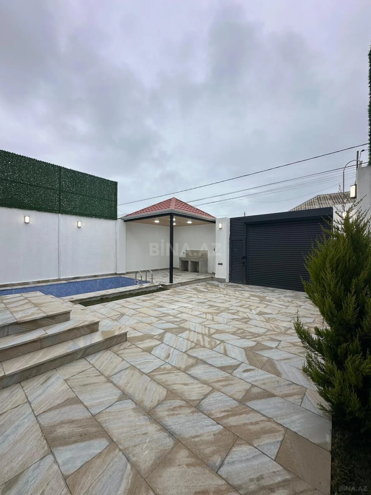 Satılır 4 otaqlı həyət evi 150 m²