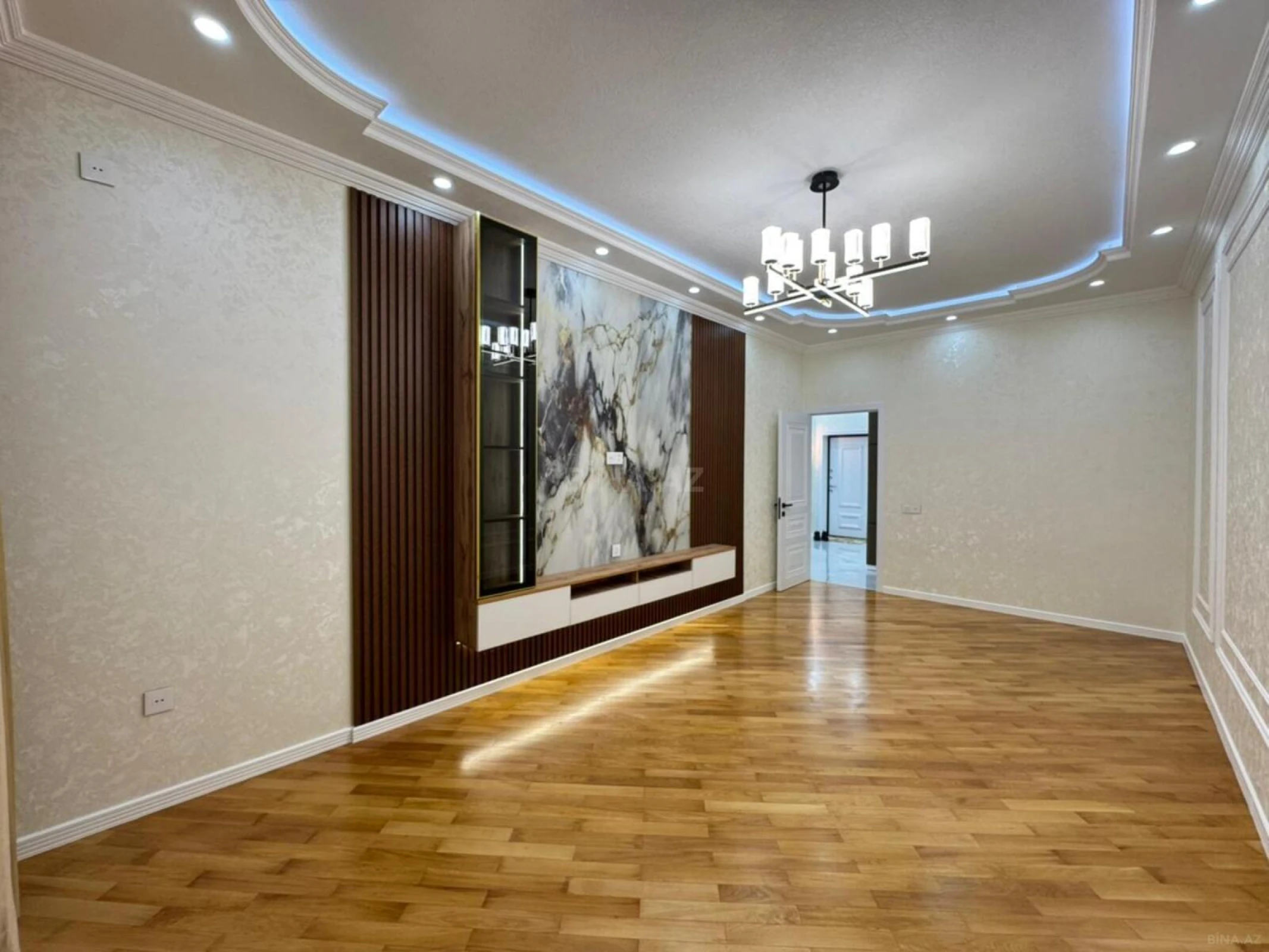 Satılır 3 otaqlı mənzil 96 m²