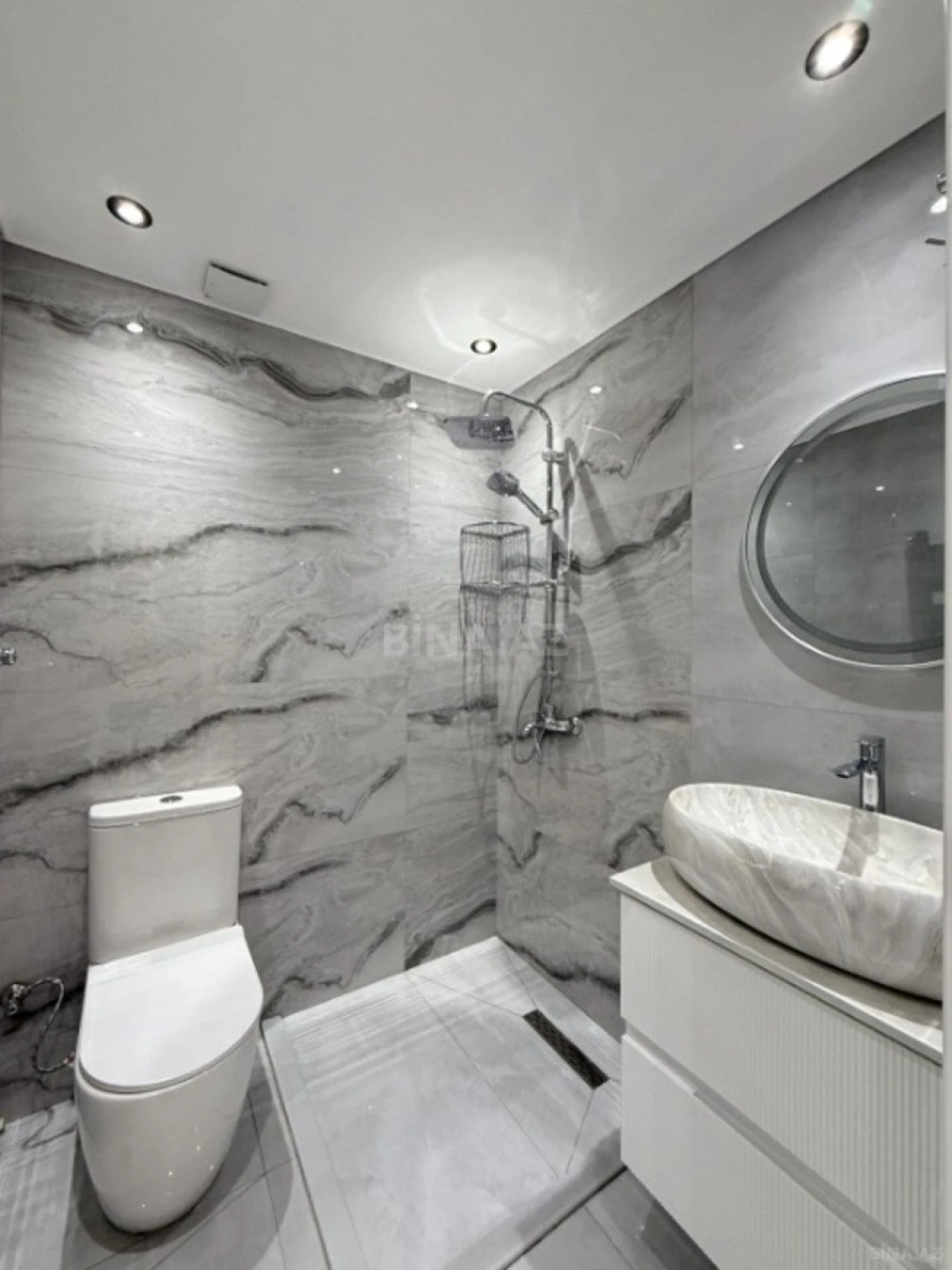 Satılır 2 otaqlı mənzil 45 m²