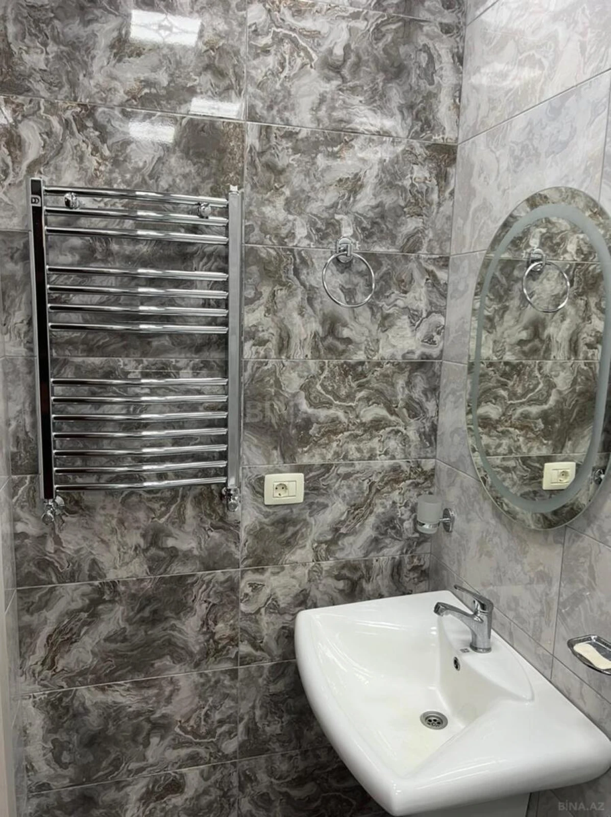 Kirayə verilir 2 otaqlı mənzil 60 m²