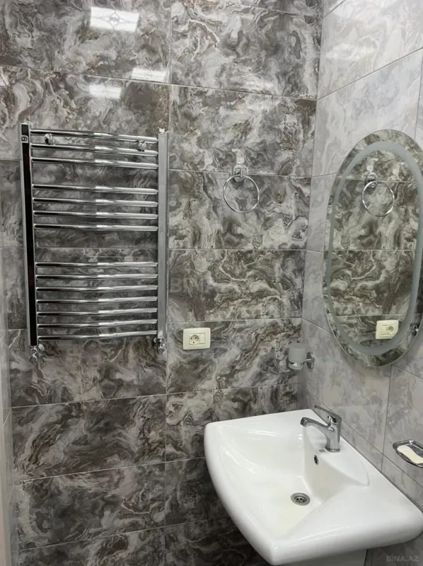 Kirayə verilir 2 otaqlı mənzil 60 m²