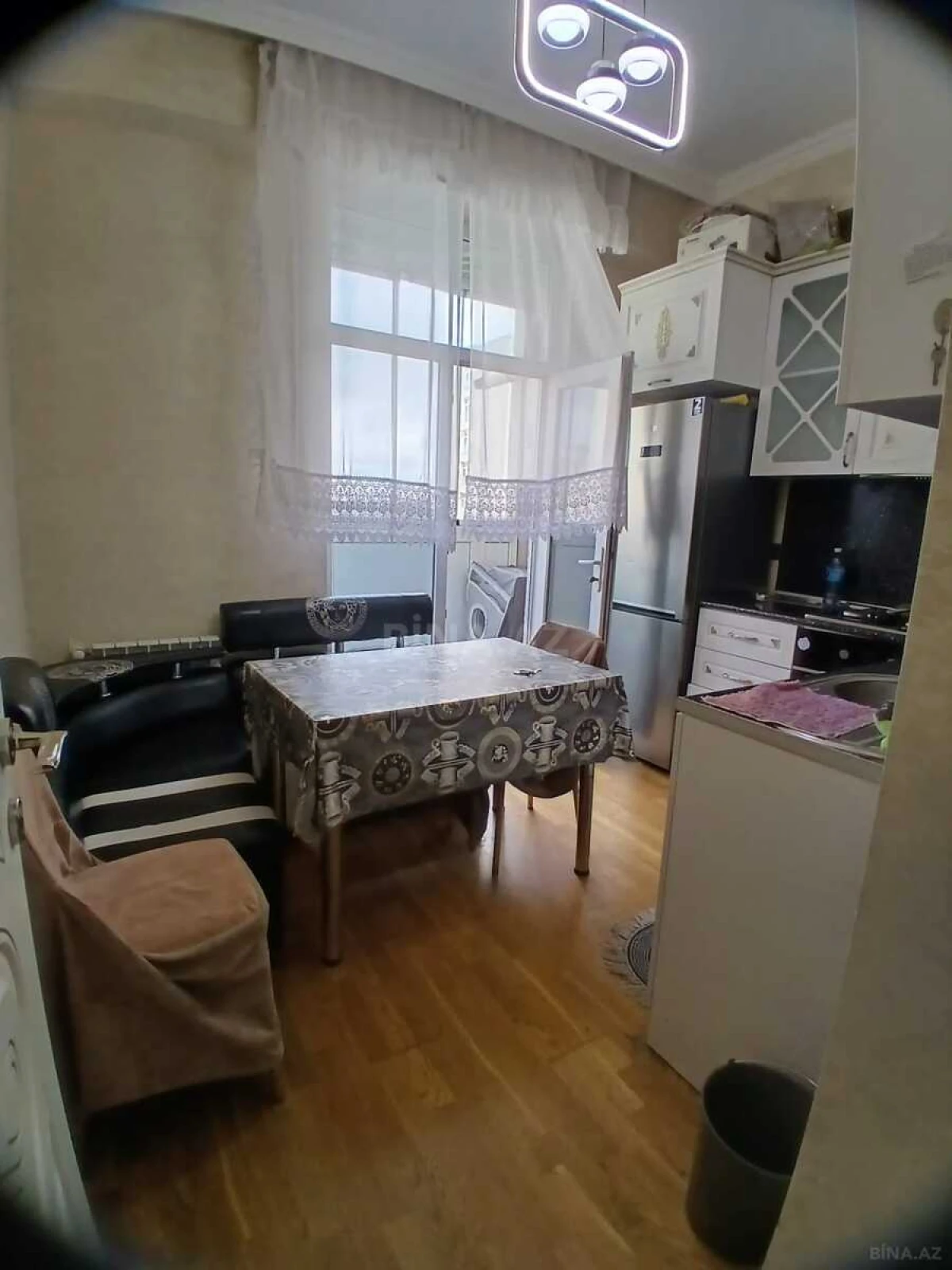 Kirayə verilir 2 otaqlı mənzil 68 m²