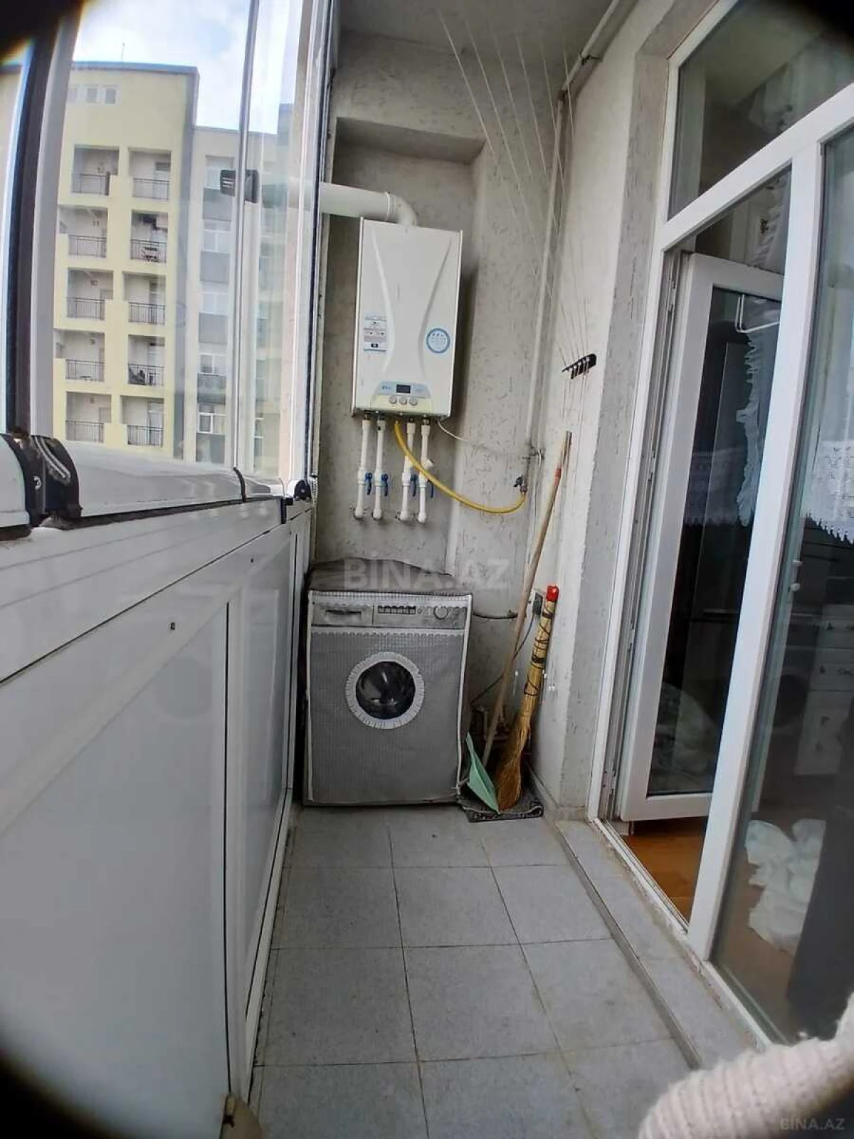 Kirayə verilir 2 otaqlı mənzil 68 m²